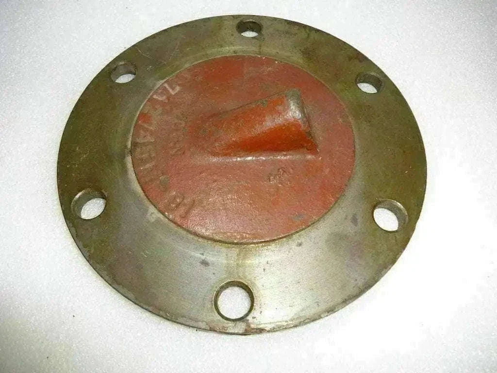 Massey Ferguson 135 rear axle cover for tractor maintenance