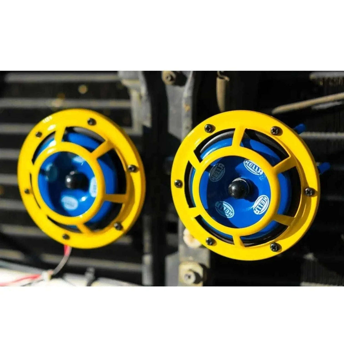 New HELLA Sharptone 12V Twin Horn Kit – High & Low Tone Best Spare Store