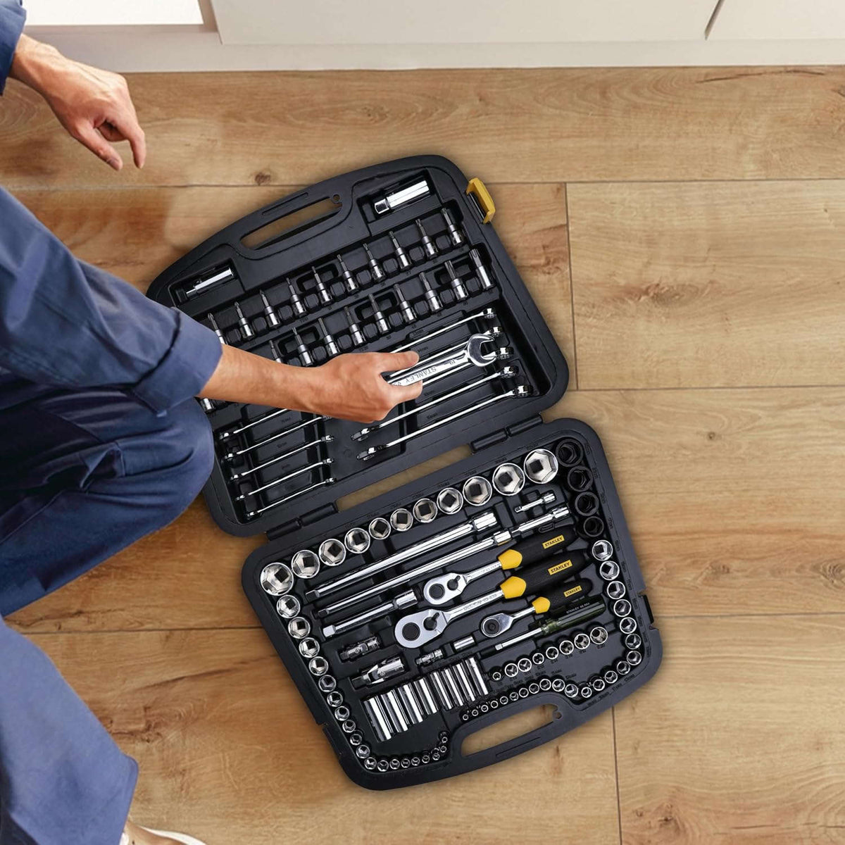 New STANLEY 91-931 120-Piece Master Tool Set with Compact Case Best Spare Store